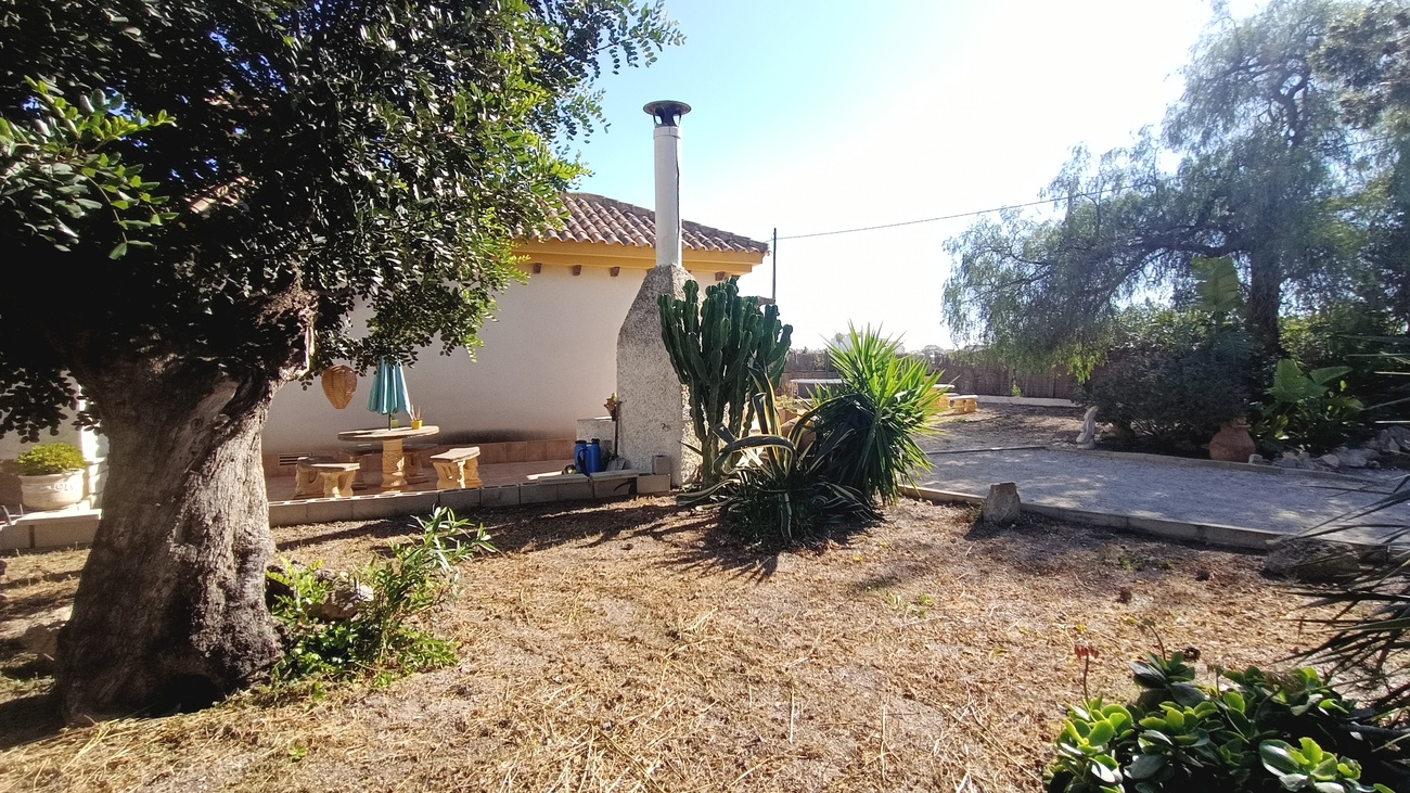 Living room in villa for sale in Avileses