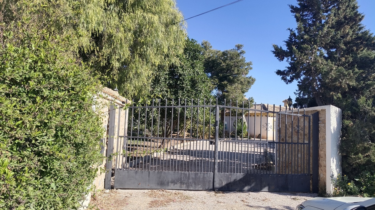 Bathroom in villa for sale in Avileses