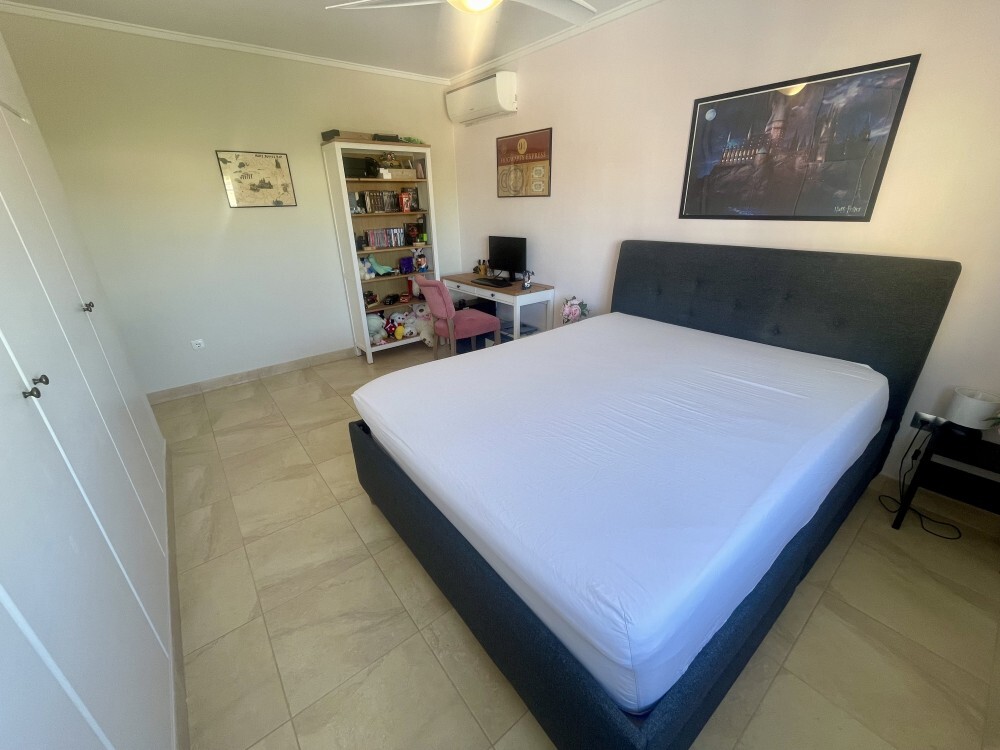 Pool area in villa for sale in San Fulgencio
