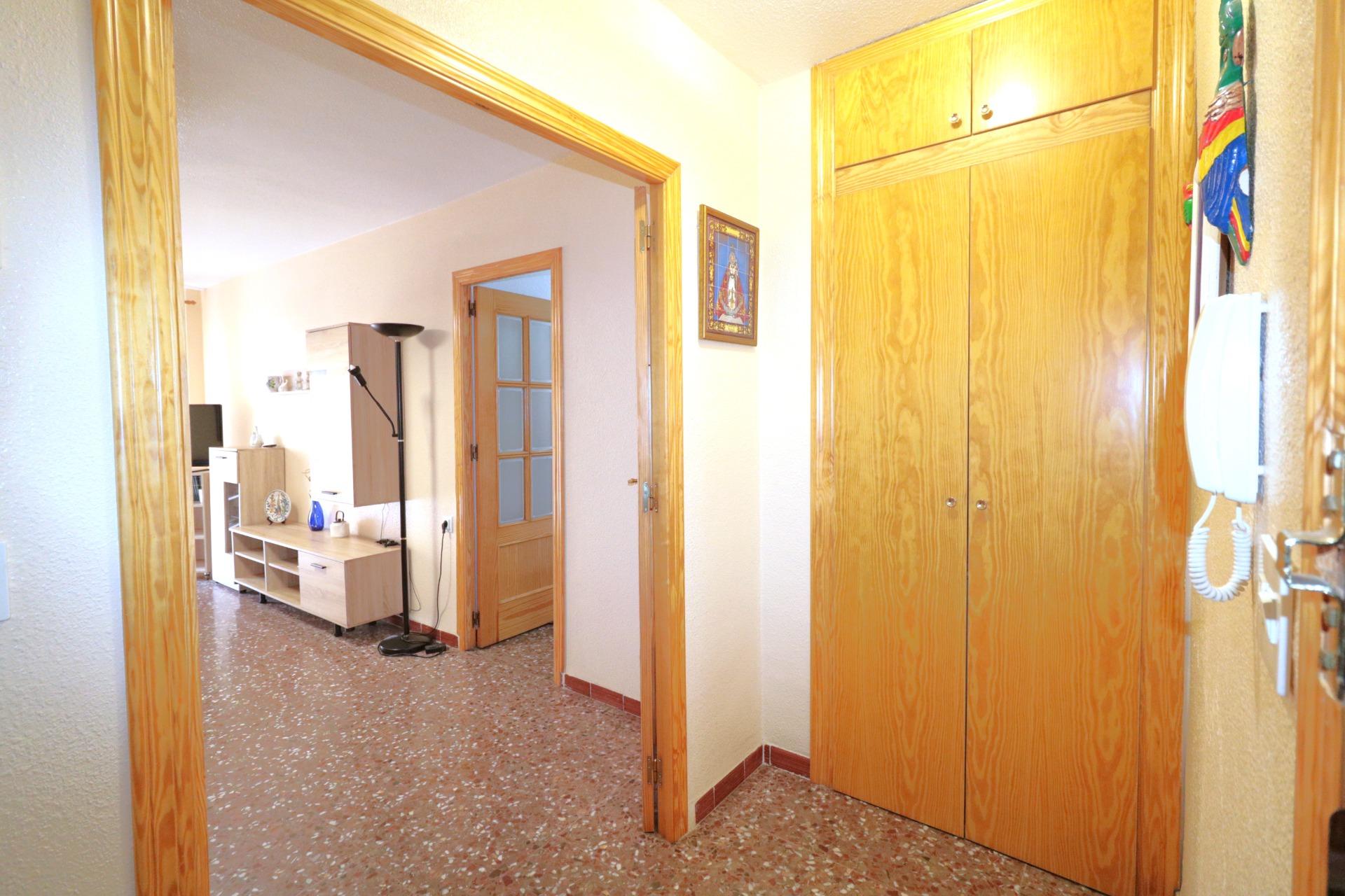 Bedroom in apartment for sale in Torrevieja