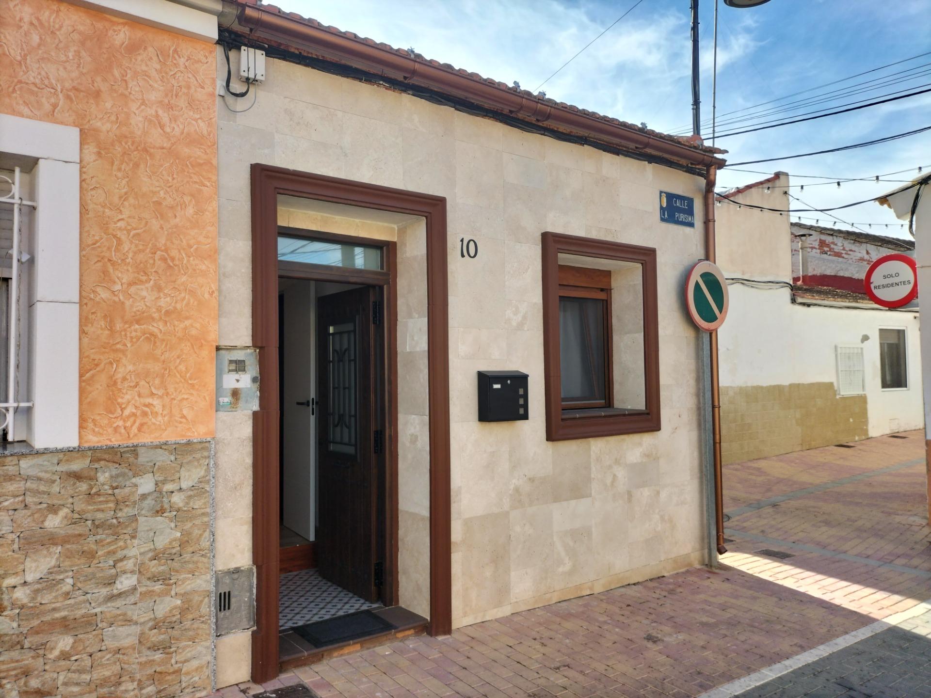 Master bedroom in terraced for sale in Formentera del Segura