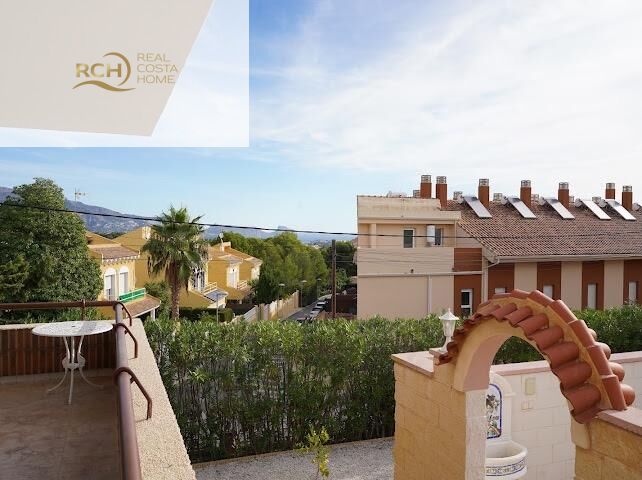 Kitchen in villa for sale in la Nucia