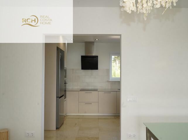Dining area in villa for sale in la Nucia