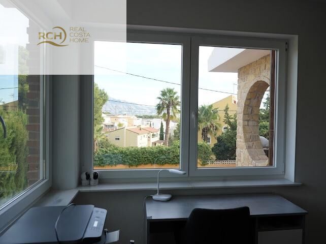 Garden in villa for sale in la Nucia