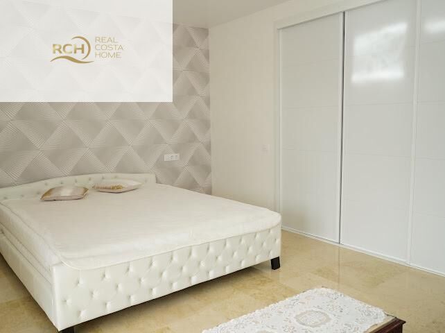 Garden in villa for sale in la Nucia