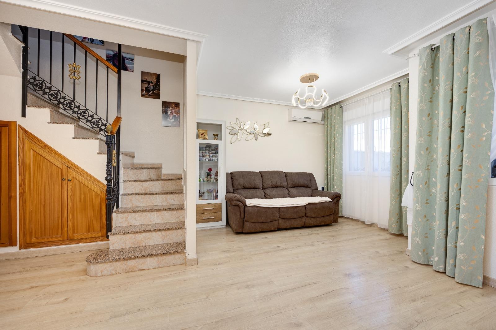 Exterior view in terraced for sale in Torrevieja