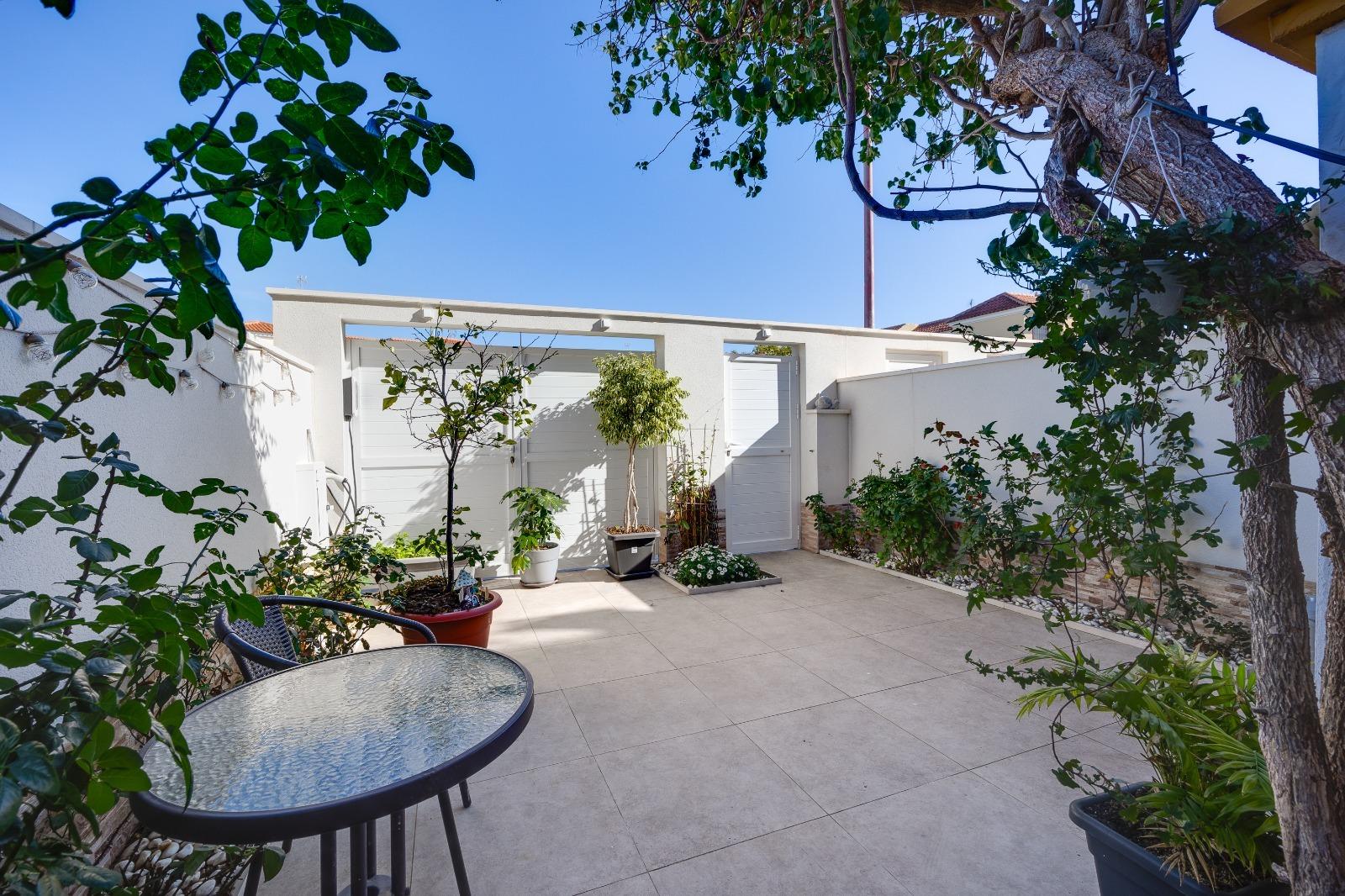 Exterior view in terraced for sale in Torrevieja