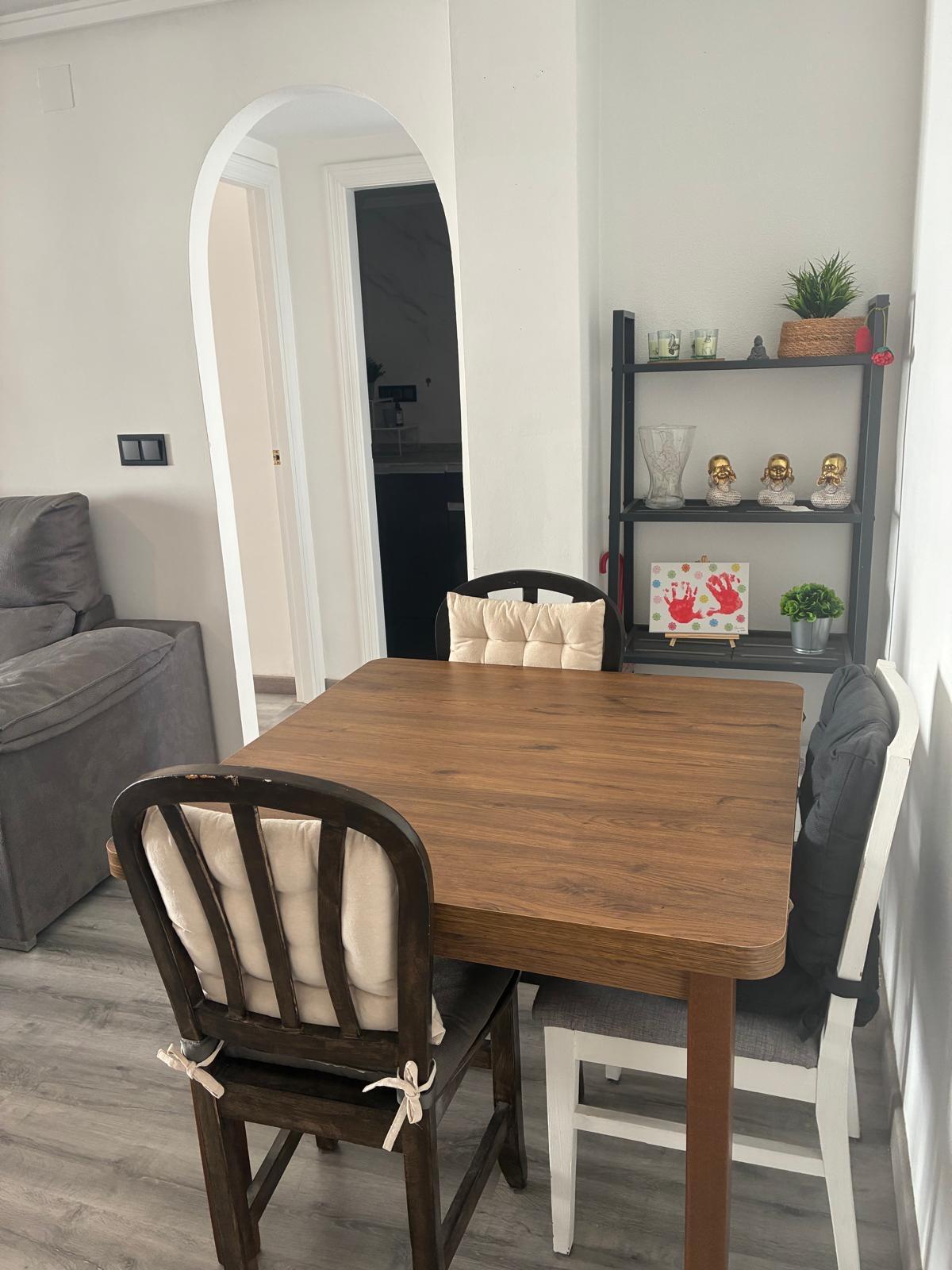 Master bedroom in apartment for sale in Torrevieja