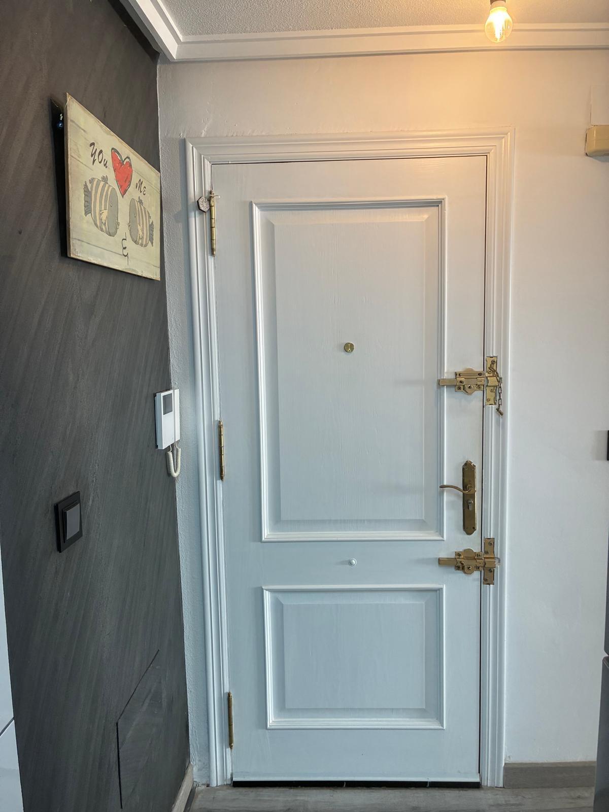 Terrace in apartment for sale in Torrevieja
