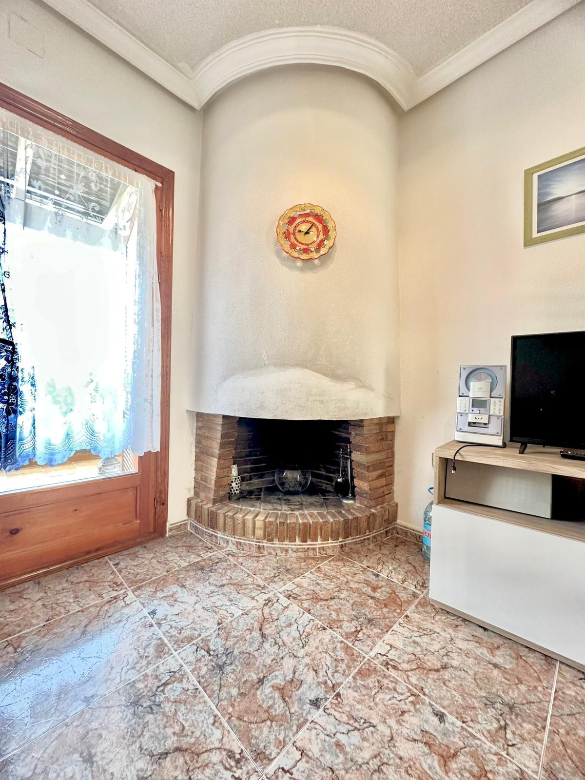 Terrace in bungalow for sale in Guardamar del Segura