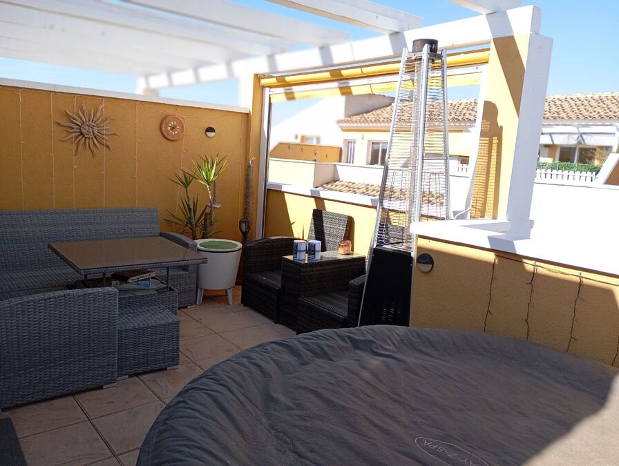 Master bedroom in terraced for sale in Catral