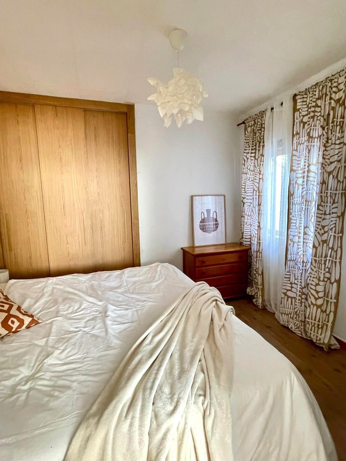 Bedroom in penthouse for sale in Torrevieja