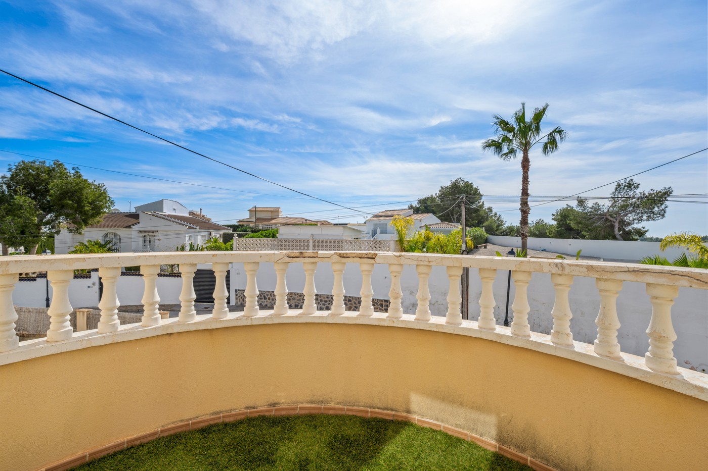 Dining area in villa for sale in Orihuela Costa