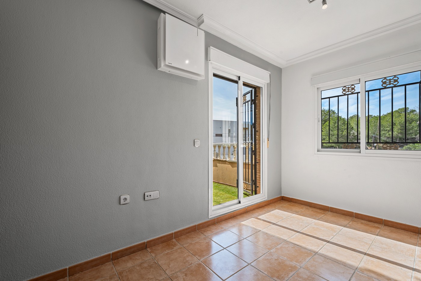 Living room in villa for sale in Orihuela Costa