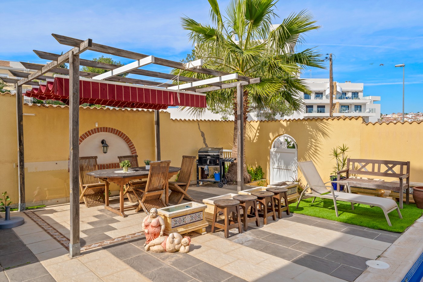 Living room in villa for sale in Orihuela Costa