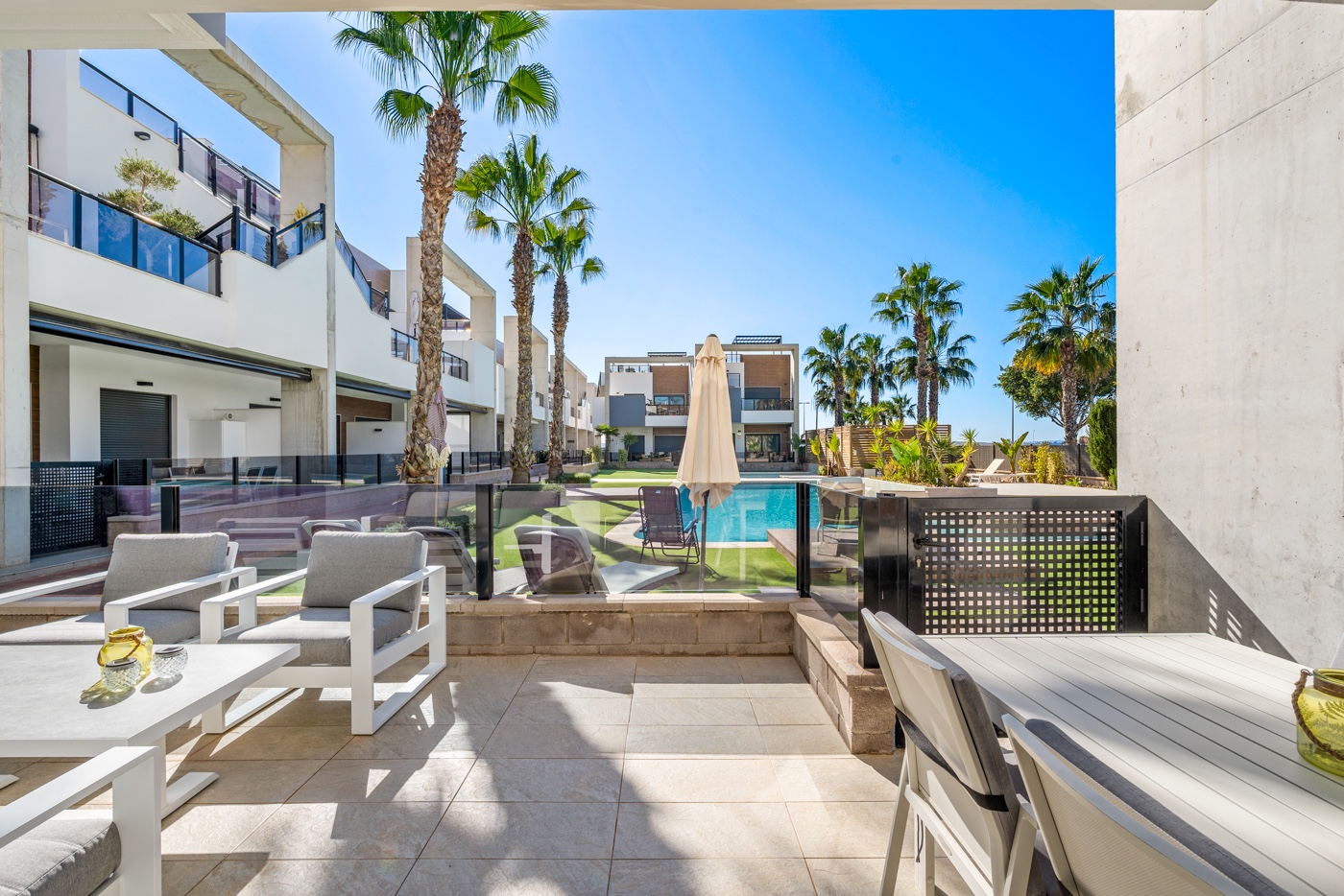 Garden in apartment for sale in Guardamar del Segura