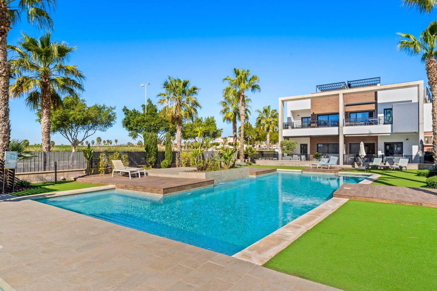 Terrace in apartment for sale in Guardamar del Segura