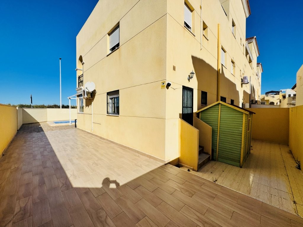 Kitchen in apartment for sale in La Mata