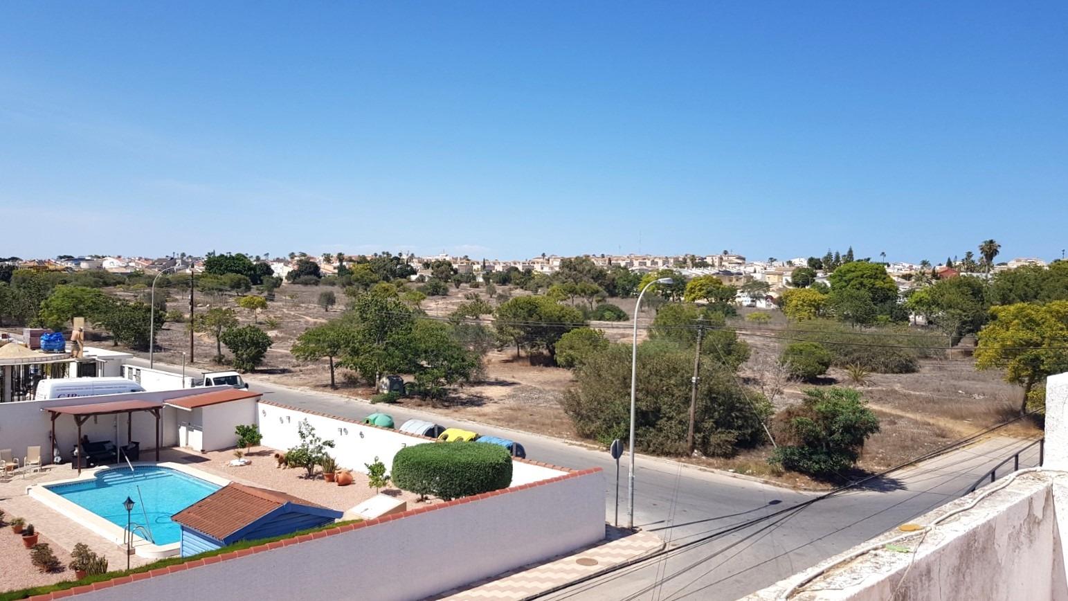Bedroom in bungalow for sale in Torrevieja