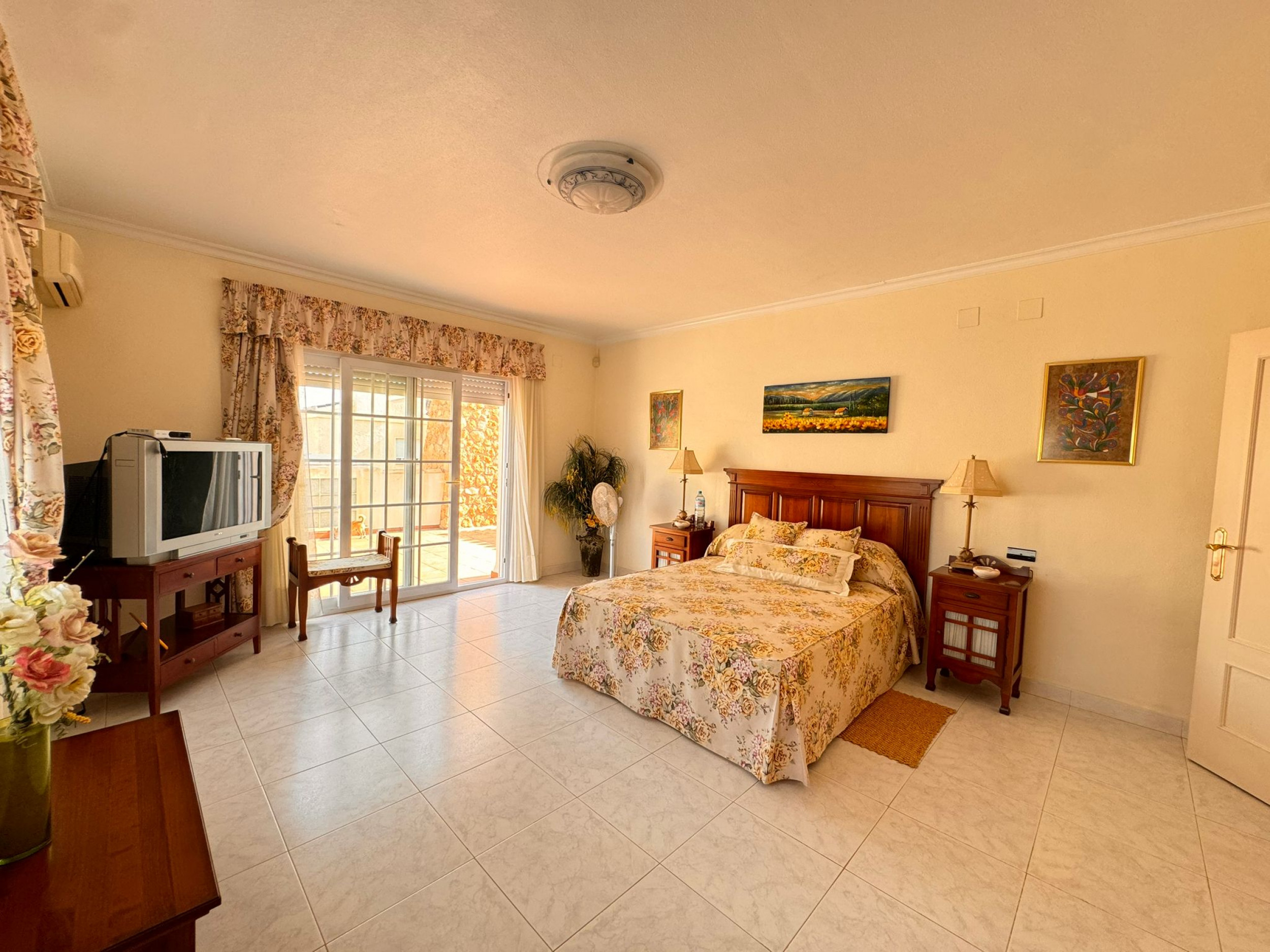 Exterior view in villa for sale in La Manga del Mar Menor