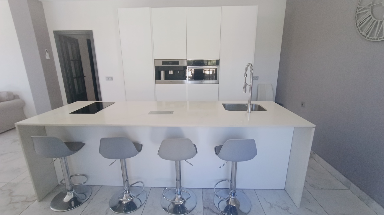 Bedroom in villa for sale in Canadas De San Pedro