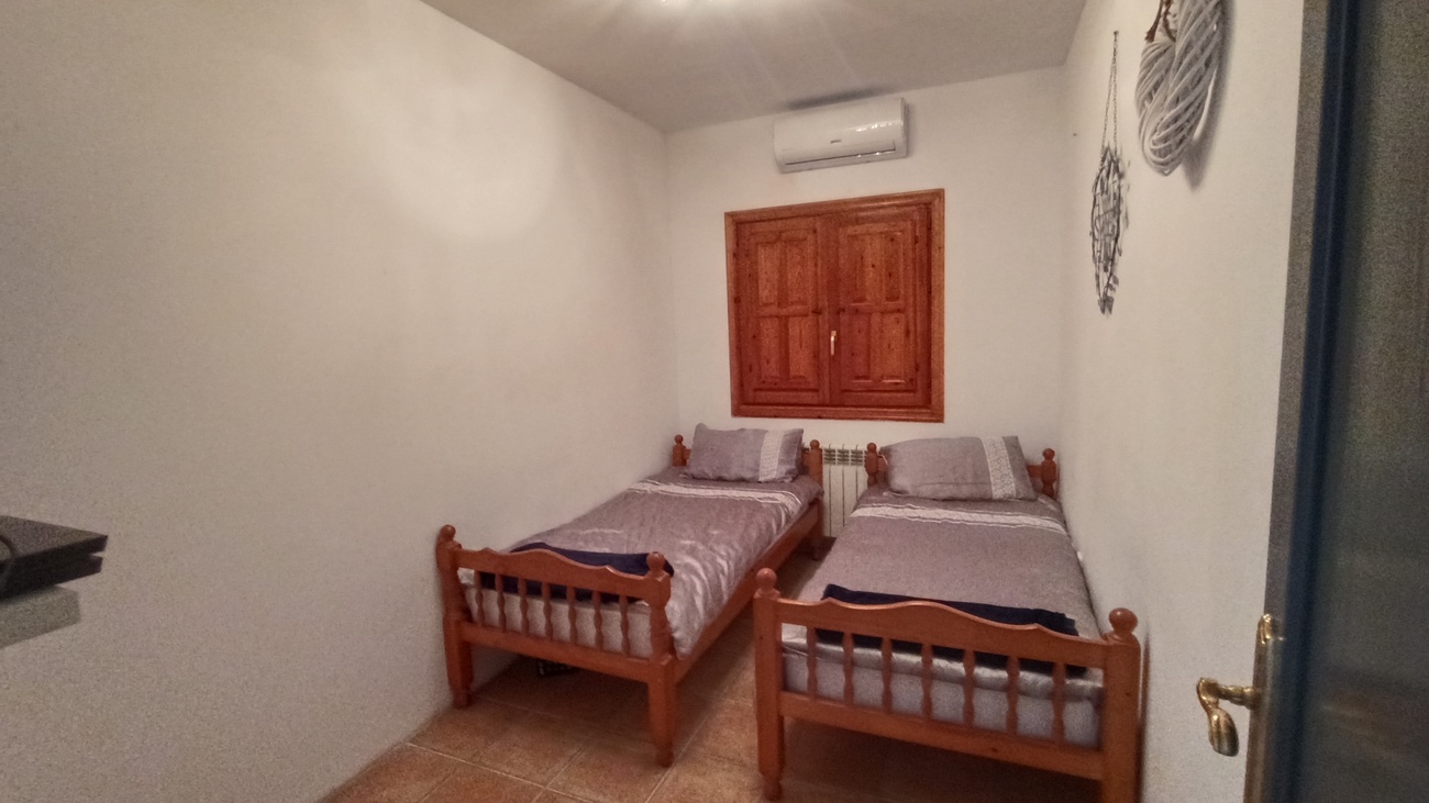 Bedroom in villa for sale in Canadas De San Pedro