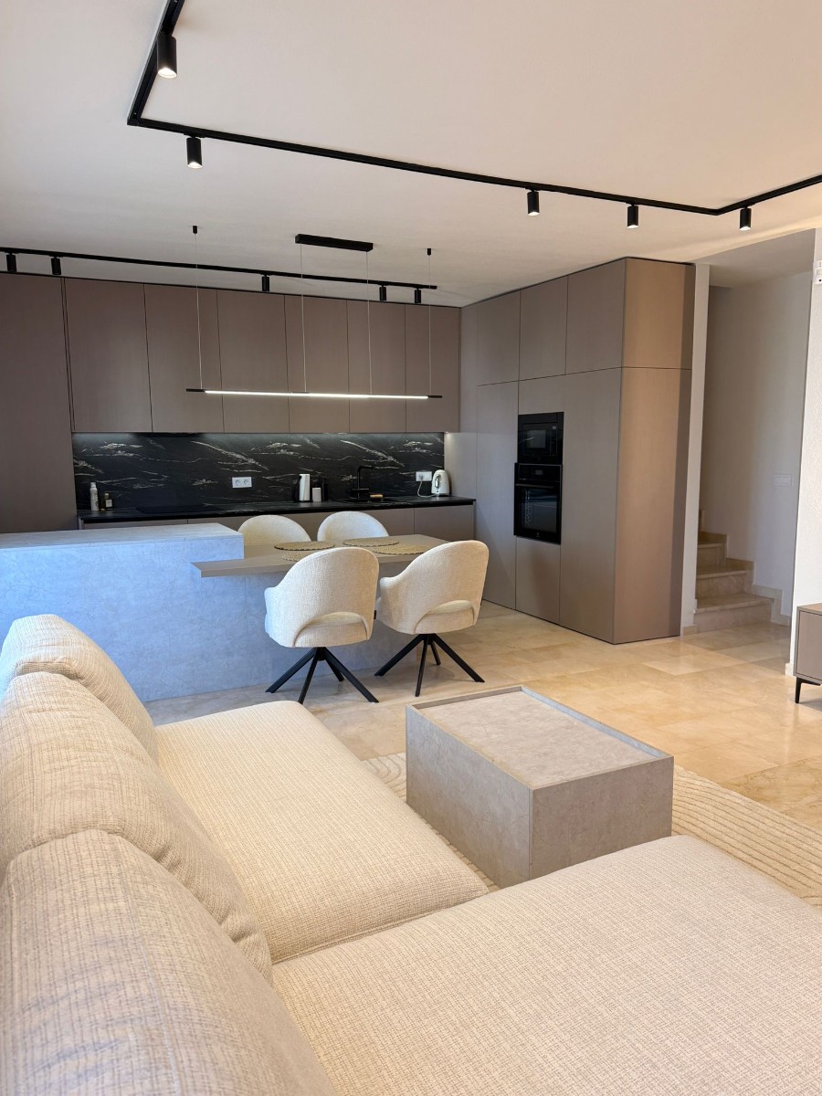 Kitchen in penthouse for sale in Las Ramblas Golf