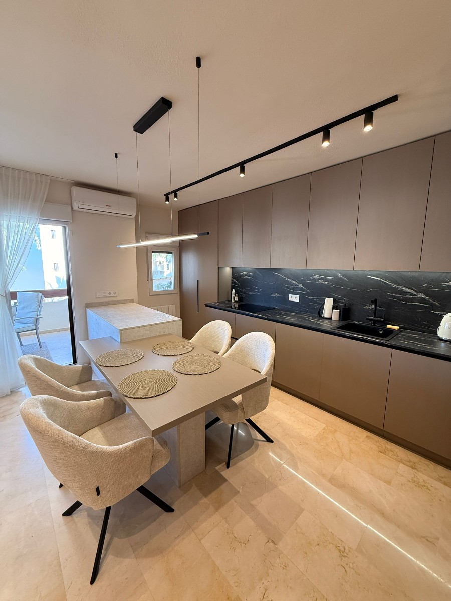 Bathroom in penthouse for sale in Las Ramblas Golf