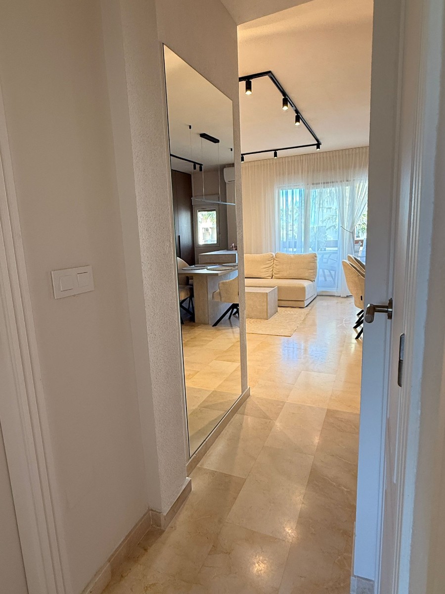 Master bedroom in penthouse for sale in Las Ramblas Golf