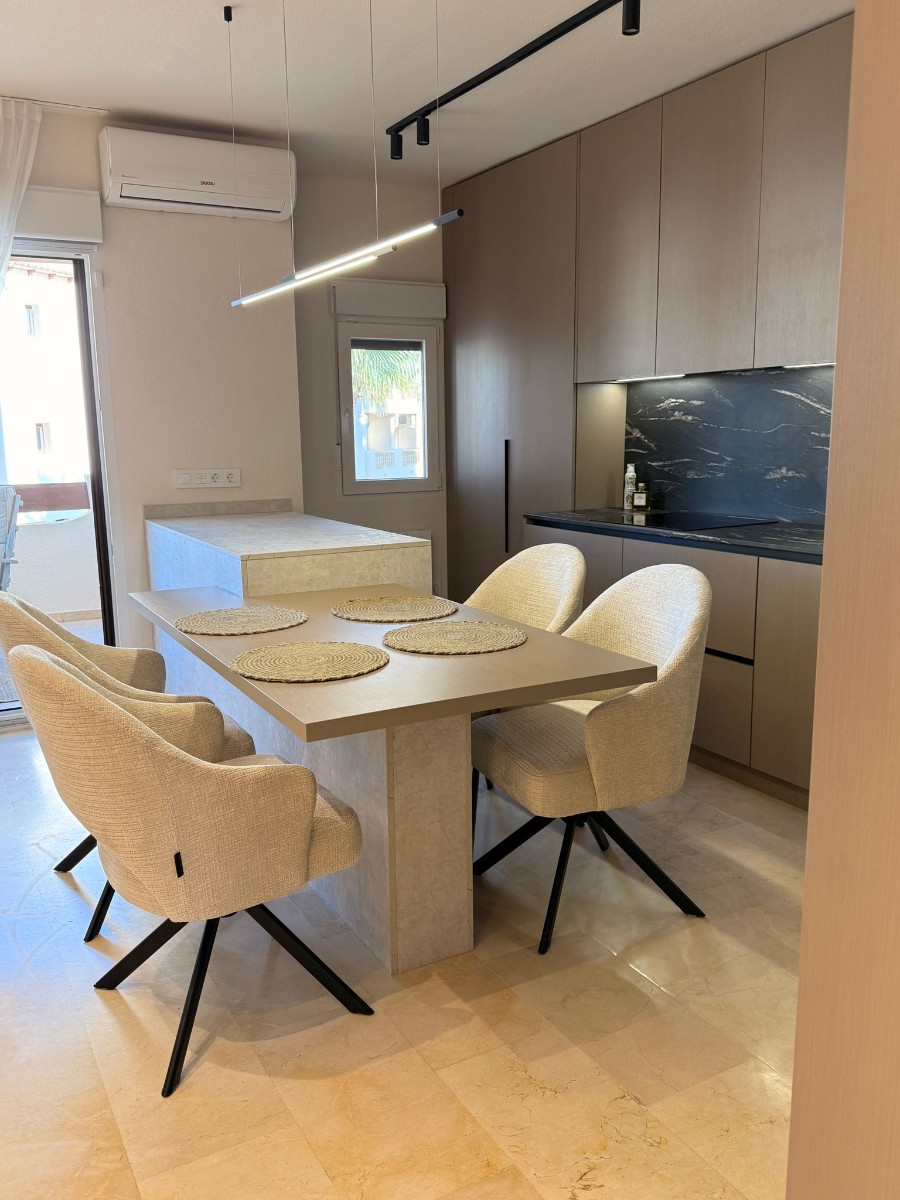 Bathroom in penthouse for sale in Las Ramblas Golf