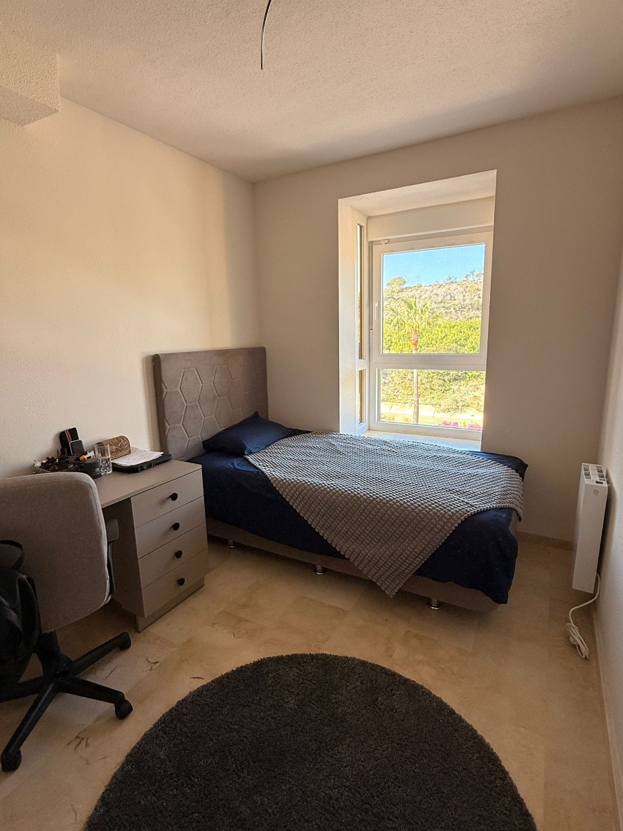 Bedroom in penthouse for sale in Las Ramblas Golf