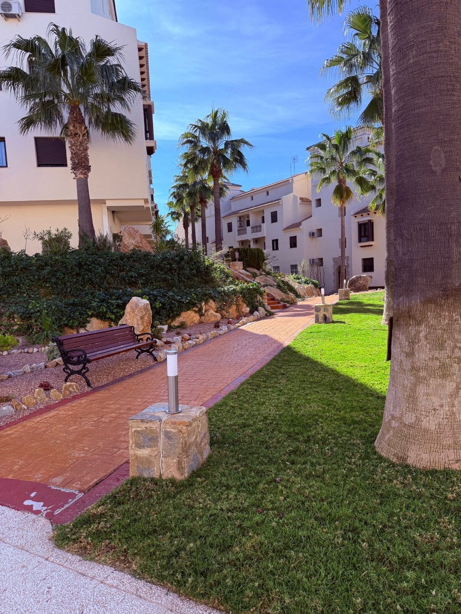Dining area in penthouse for sale in Las Ramblas Golf