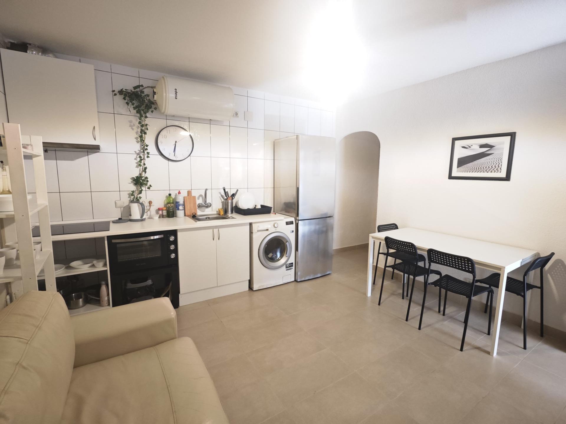 Located in the heart of Torrevieja, on the quiet and central Emil 10 street, this two-bedroom ground