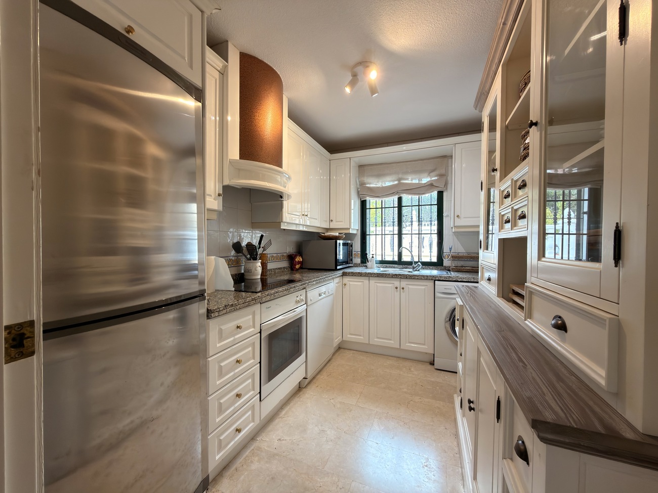 Garden in villa for sale in Orihuela Costa
