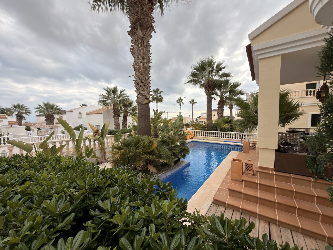 Bedroom in villa for sale in Orihuela Costa
