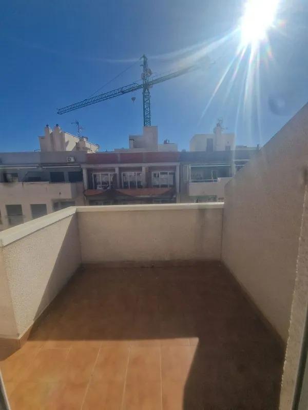 Bedrooms: 2, Bathrooms: 1, Penthouse in Torrevieja, Alicante, Spain