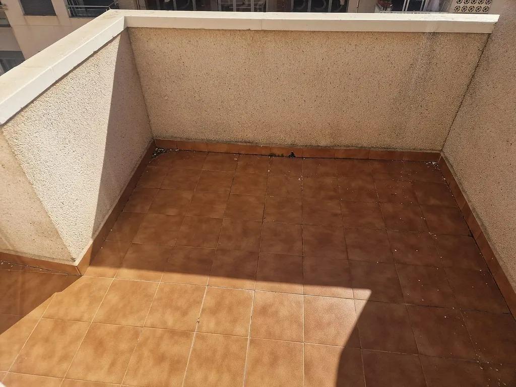 Bedrooms: 2, Bathrooms: 1, Penthouse in Torrevieja, Alicante, Spain