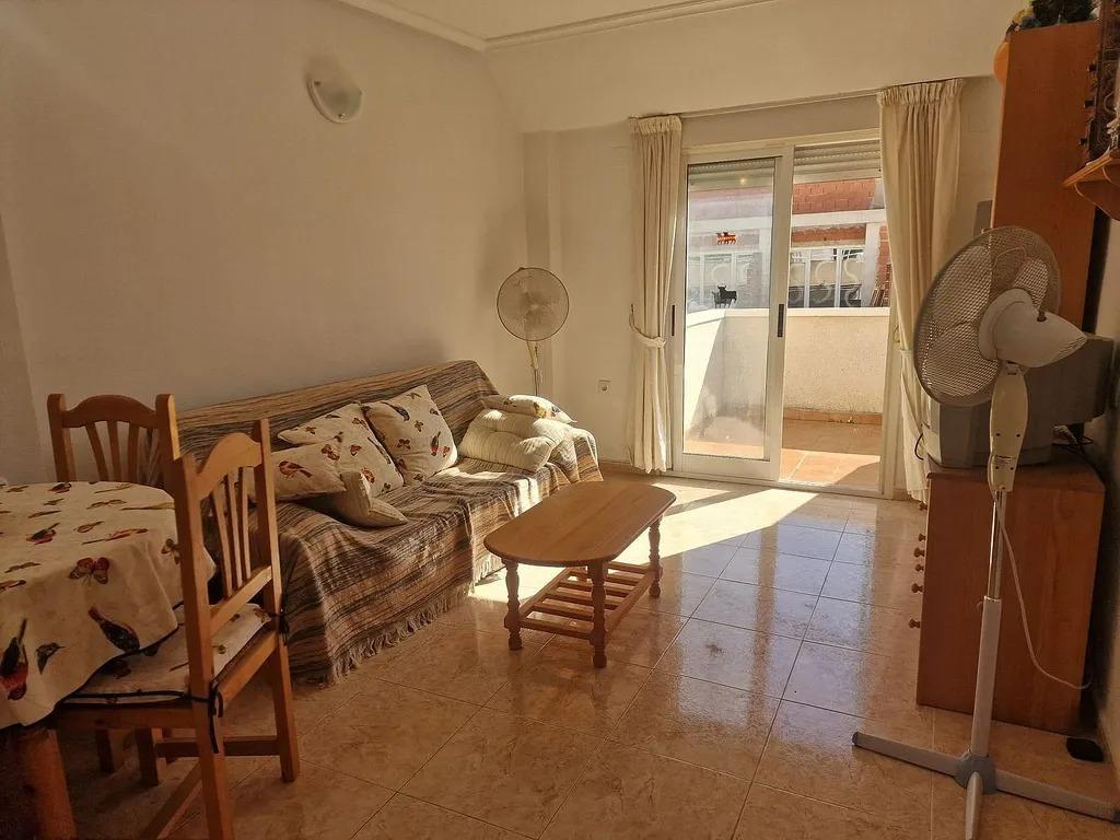 Bedrooms: 2, Bathrooms: 1, Penthouse in Torrevieja, Alicante, Spain