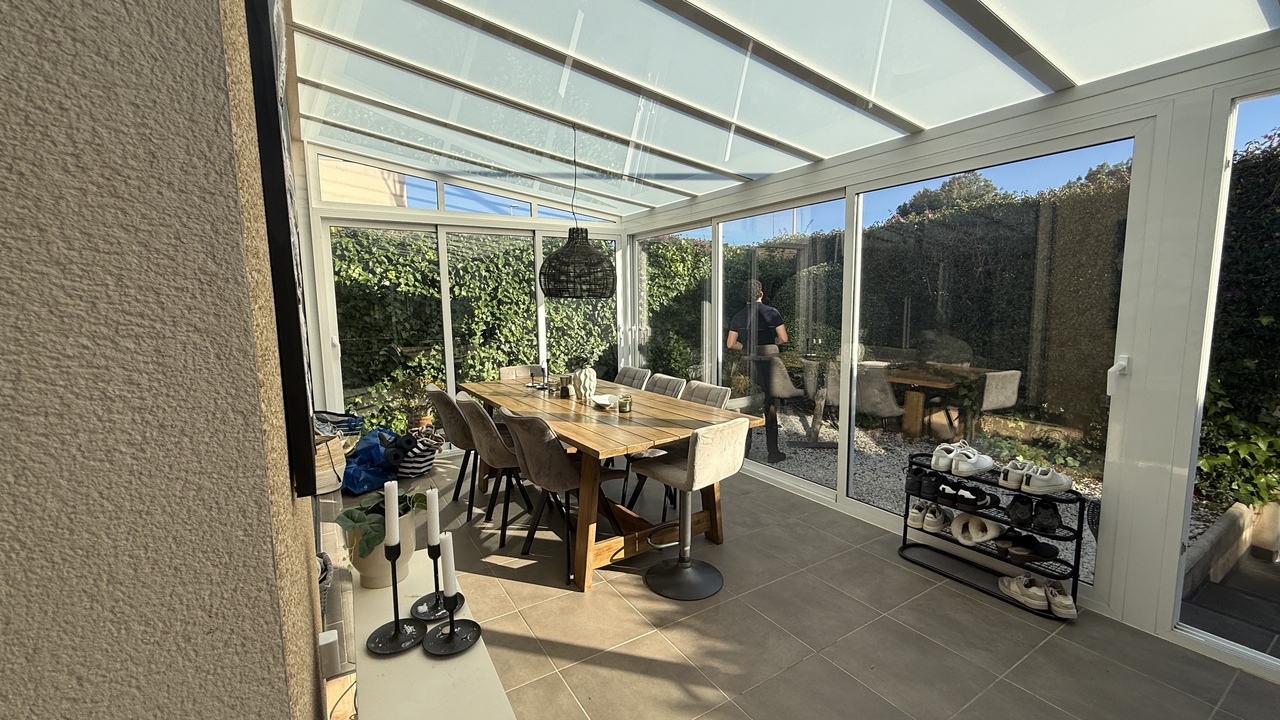 Living room in villa for sale in La Zenia