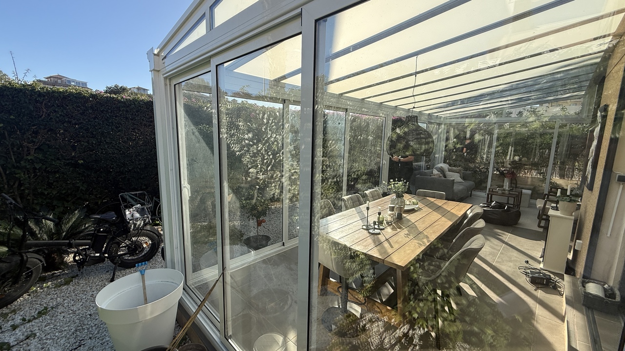 Terrace in villa for sale in La Zenia