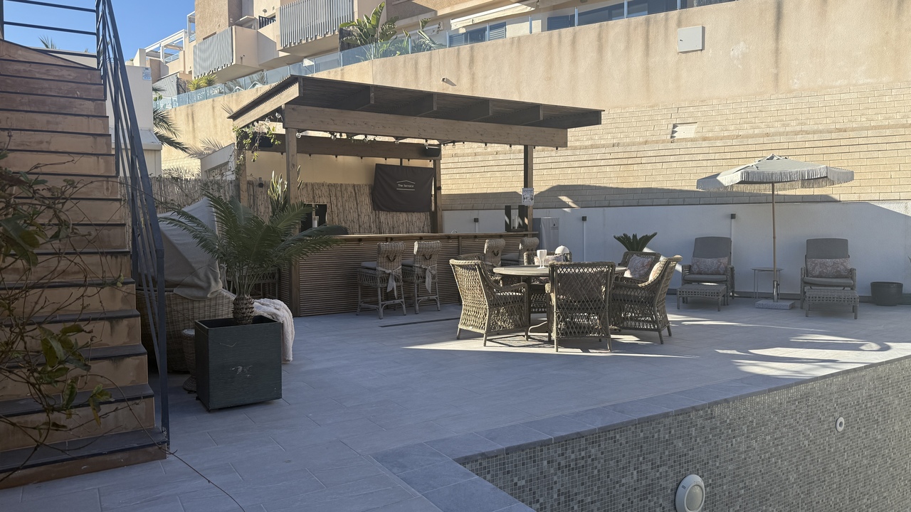 Terrace in villa for sale in La Zenia