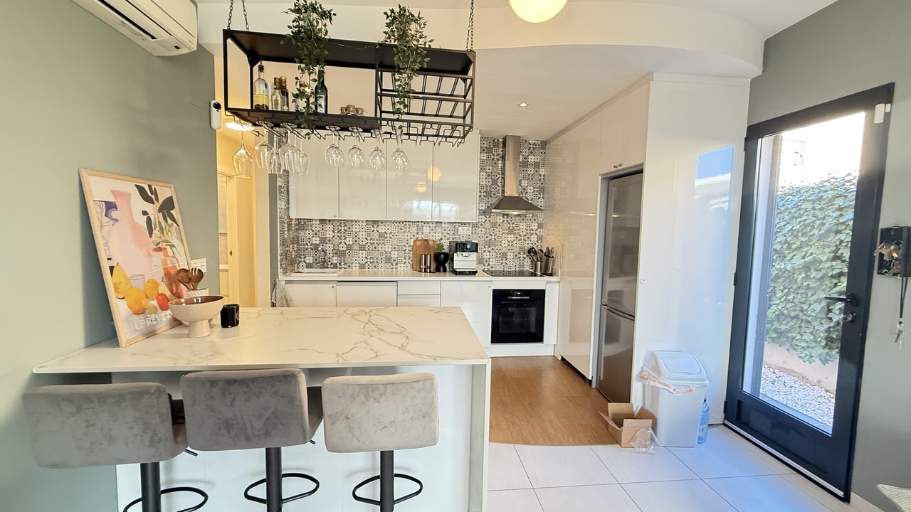 Garden in villa for sale in La Zenia