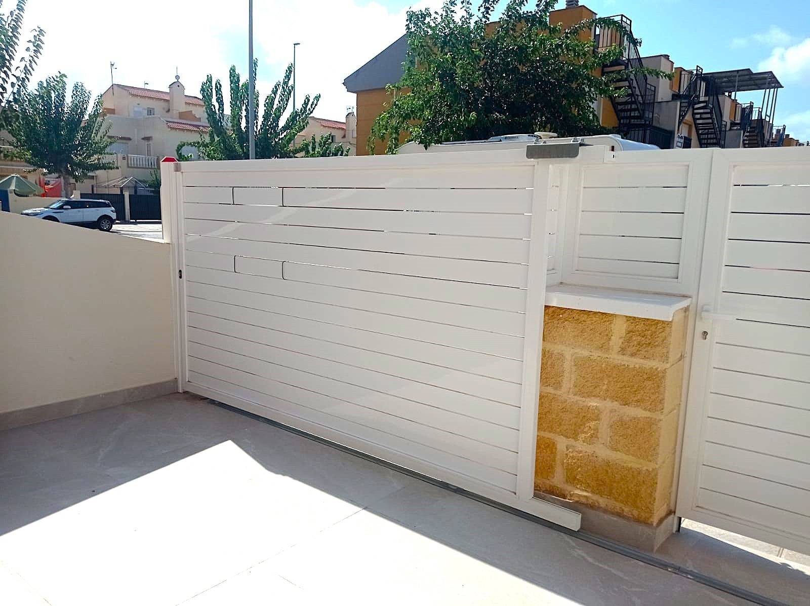 Master bedroom in terraced for sale in Pilar de La Horadada