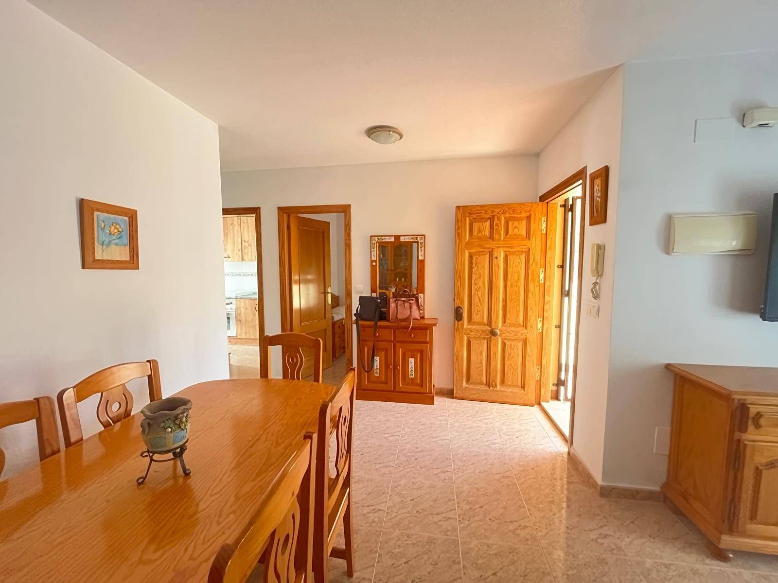 A beautiful semi-detached house for sale in Santiago de la Ribera, just 800 meters from the beach, i