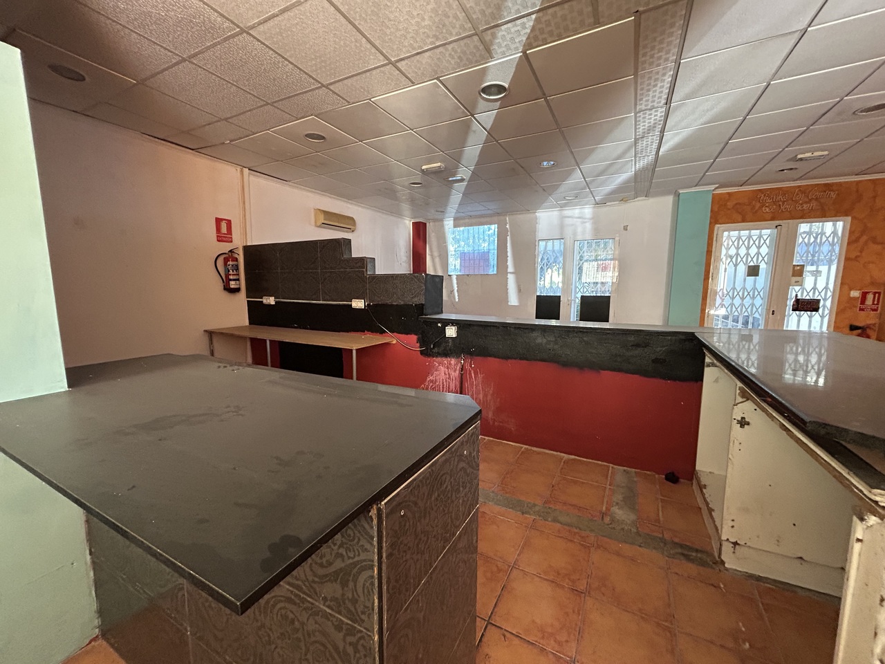 Bathroom in commercial for sale in Villamartin