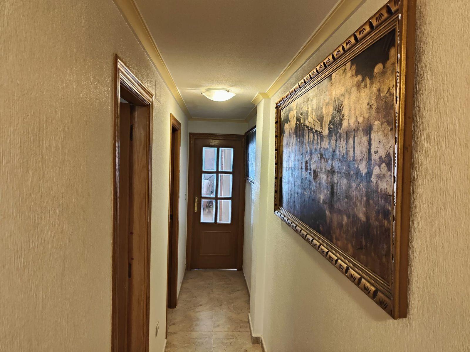 Bedroom in apartment for sale in Torrevieja