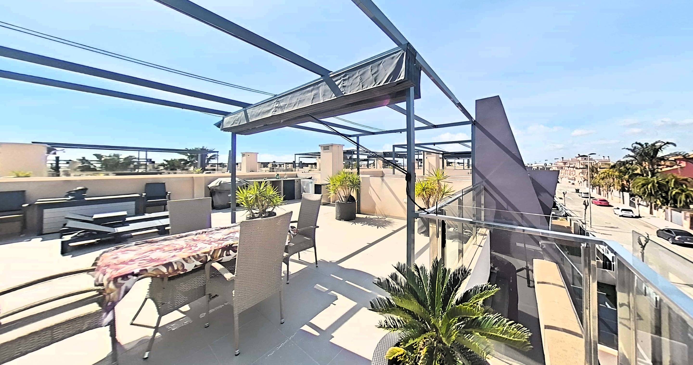 Exterior view in apartment for sale in Pilar de La Horadada