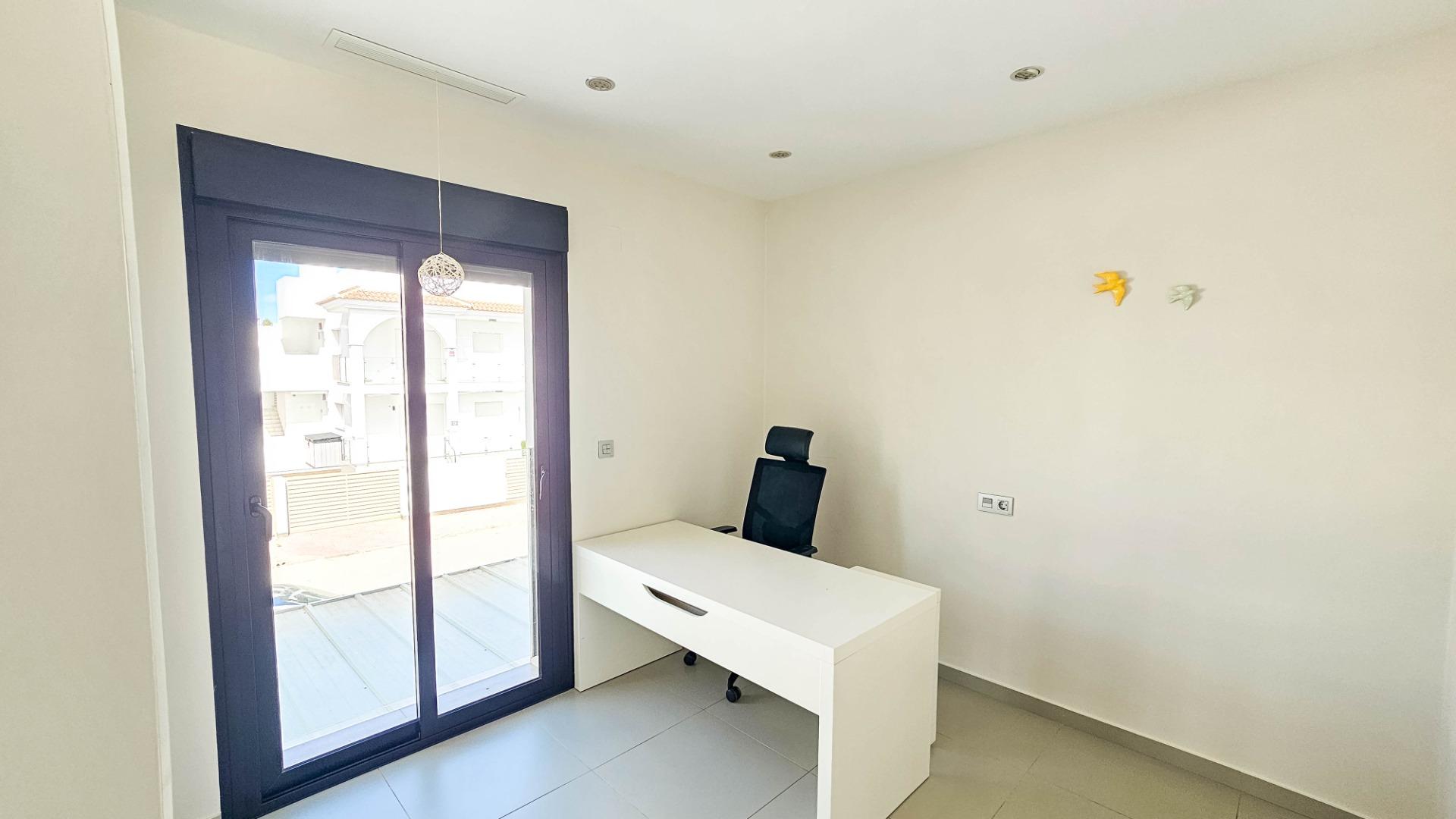 Living room in villa for sale in Rojales