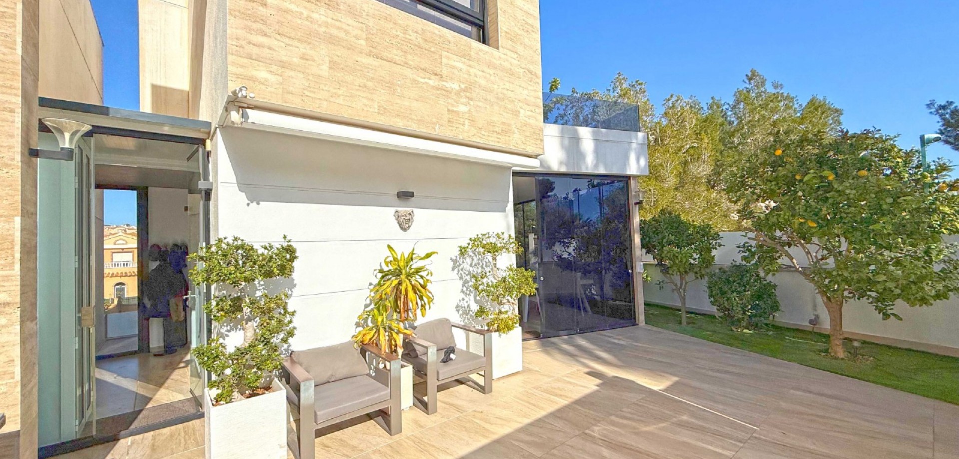 Master bedroom in villa for sale in Orihuela Costa
