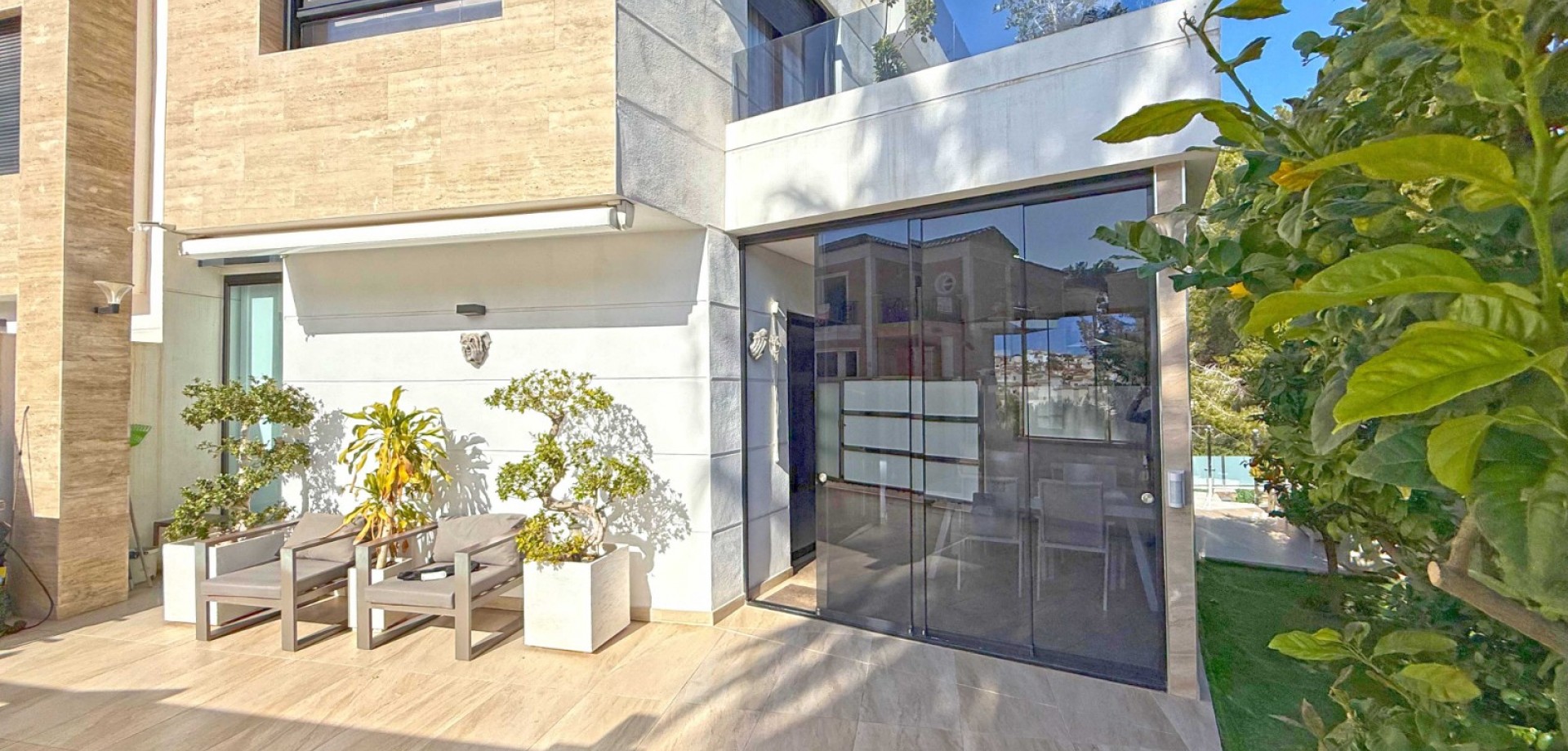 Bathroom in villa for sale in Orihuela Costa